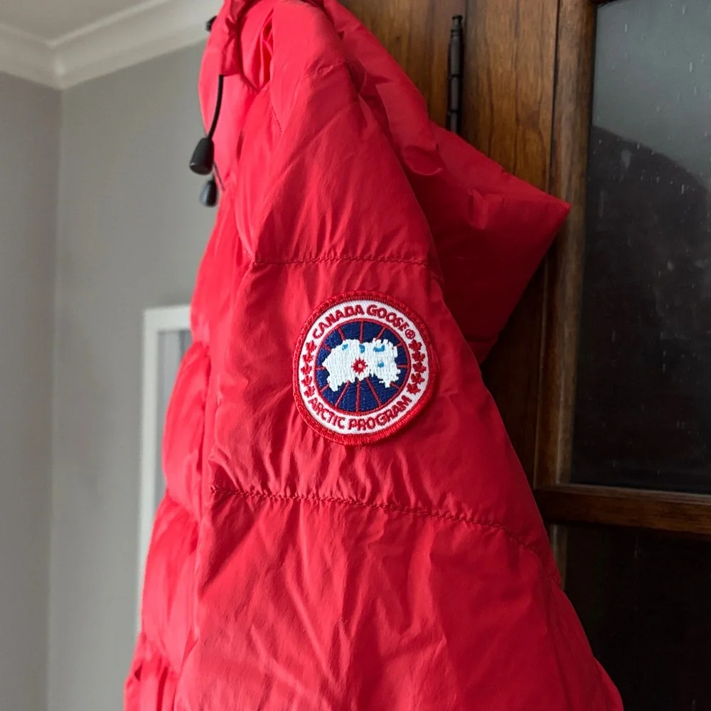 Canada Goose Scarlet Puffer Jacket - Picture 2 of 10